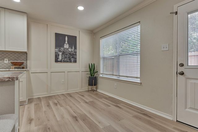 111 N Villa Oaks Drive, The Woodlands, TX 77382