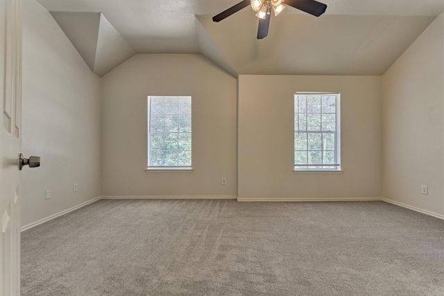 111 N Villa Oaks Drive, The Woodlands, TX 77382