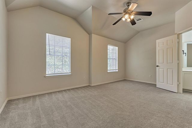 111 N Villa Oaks Drive, The Woodlands, TX 77382