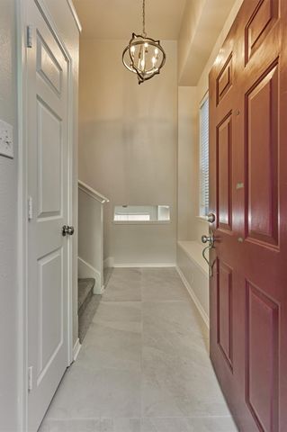 111 N Villa Oaks Drive, The Woodlands, TX 77382