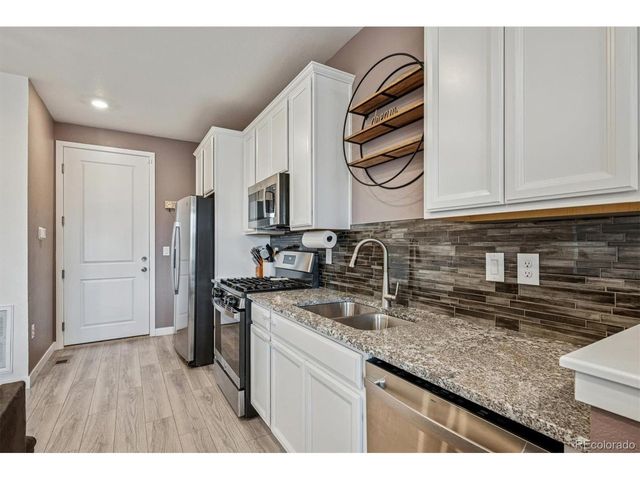 2022 S Upham Way, Lakewood, CO 80227