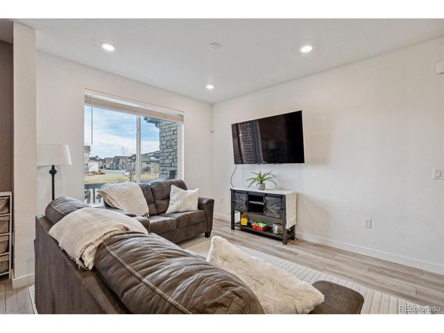 2022 S Upham Way, Lakewood, CO 80227