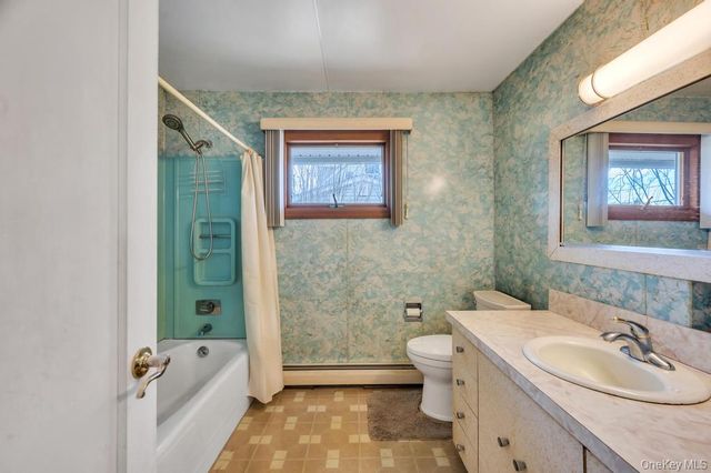 200 Victory Drive, Massapequa Park, NY 11762
