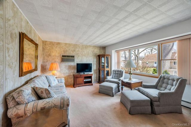 200 Victory Drive, Massapequa Park, NY 11762