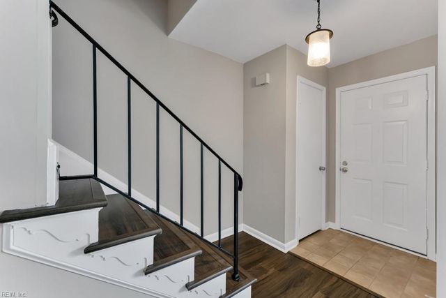 413 Longleaf RD, Virginia Beach, VA 23454