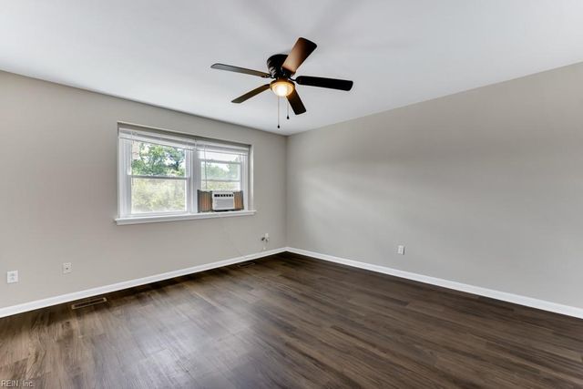 413 Longleaf RD, Virginia Beach, VA 23454