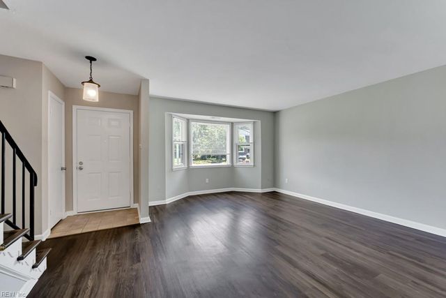 413 Longleaf RD, Virginia Beach, VA 23454