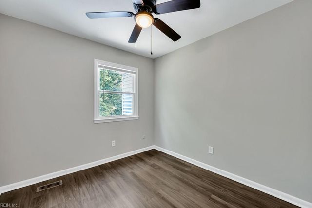 413 Longleaf RD, Virginia Beach, VA 23454