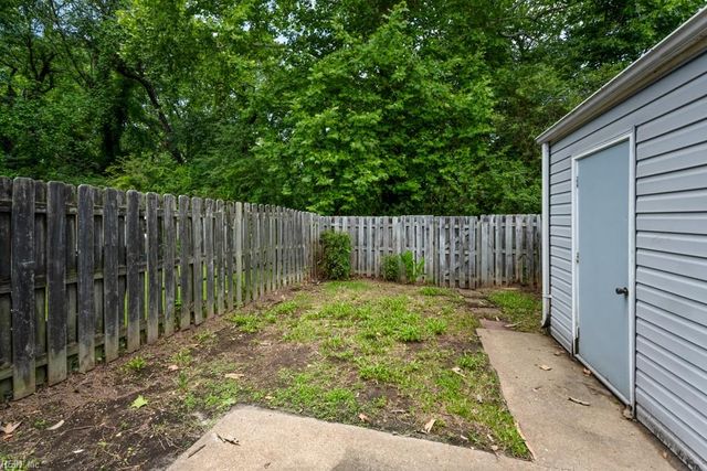 413 Longleaf RD, Virginia Beach, VA 23454