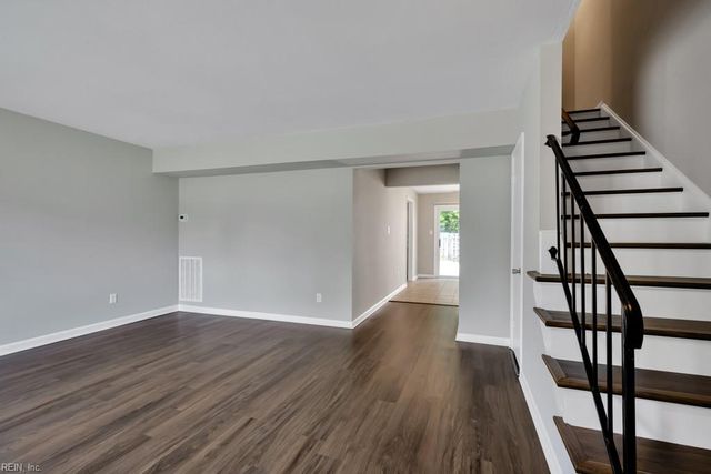 413 Longleaf RD, Virginia Beach, VA 23454