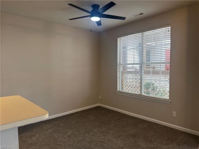 808 First Light CT, Newport News, VA 23602