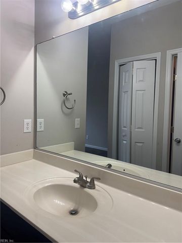 808 First Light CT, Newport News, VA 23602