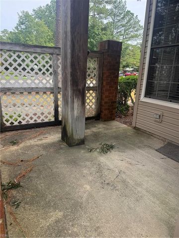808 First Light CT, Newport News, VA 23602