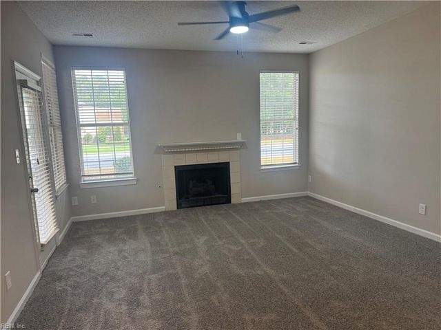 808 First Light CT, Newport News, VA 23602