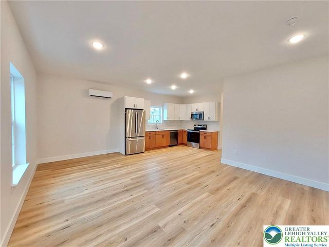 635 Line Street B, Easton, PA 18042