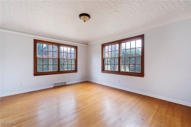 5025 Lockwood Boulevard, Youngstown, OH 44511