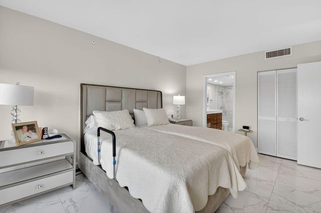 7786 Lakeside Boulevard 684, Boca Raton, FL 33434