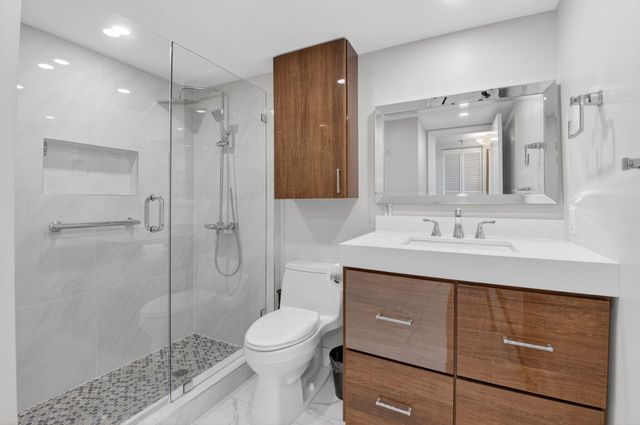 7786 Lakeside Boulevard 684, Boca Raton, FL 33434