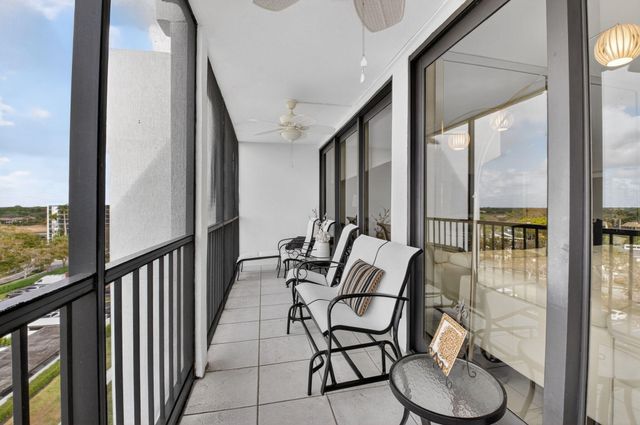 7786 Lakeside Boulevard 684, Boca Raton, FL 33434