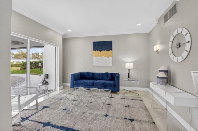 7786 Lakeside Boulevard 684, Boca Raton, FL 33434