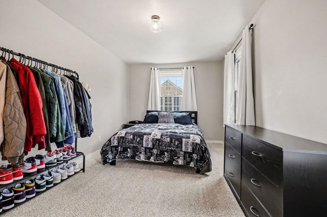 2415 Aleda Avenue SE, Grand Rapids, MI 49507