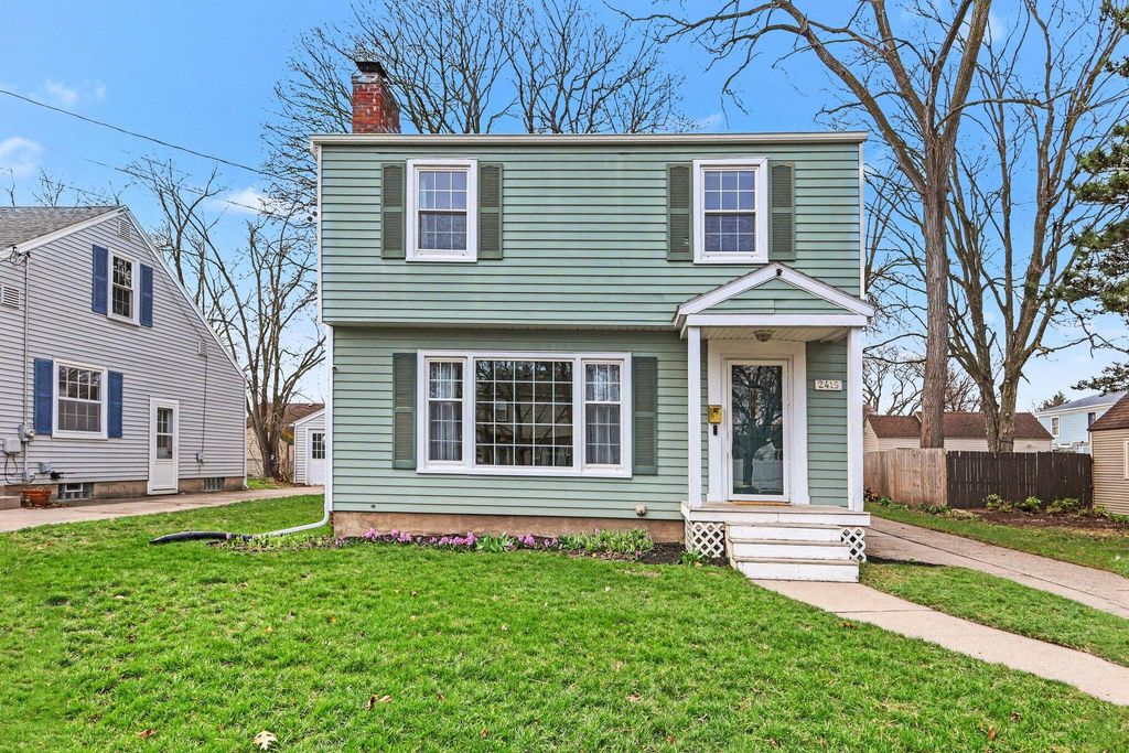 2415 Aleda Avenue SE, Grand Rapids, MI 49507