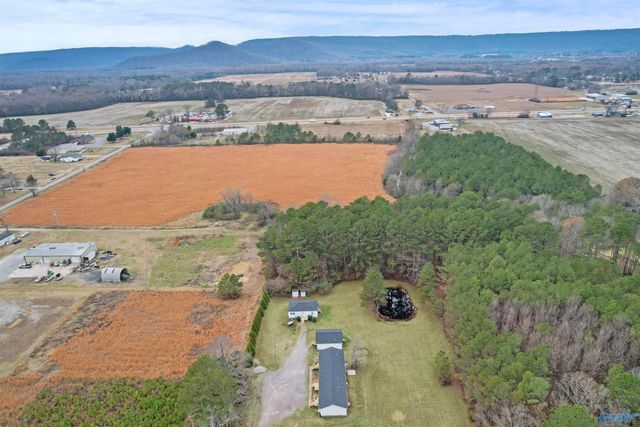 156-A Dudley Lane, Owens Cross Roads, AL 35763