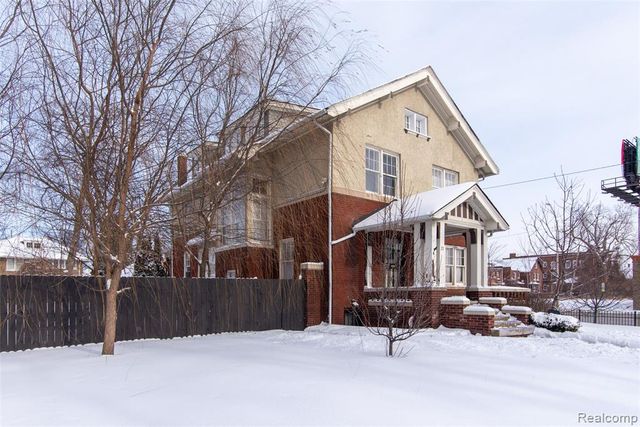22 Edison Street, Detroit, MI 48202