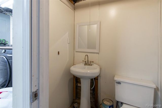 22 Edison Street, Detroit, MI 48202