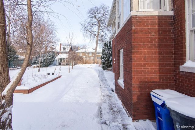 22 Edison Street, Detroit, MI 48202