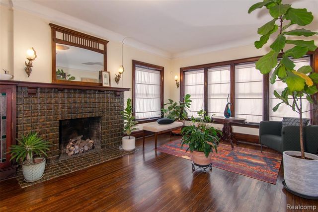 22 Edison Street, Detroit, MI 48202