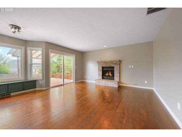 23854 Sw ALDERGROVE Ave, Sherwood, OR 97140