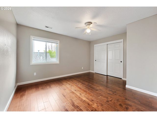 23854 Sw ALDERGROVE Ave, Sherwood, OR 97140