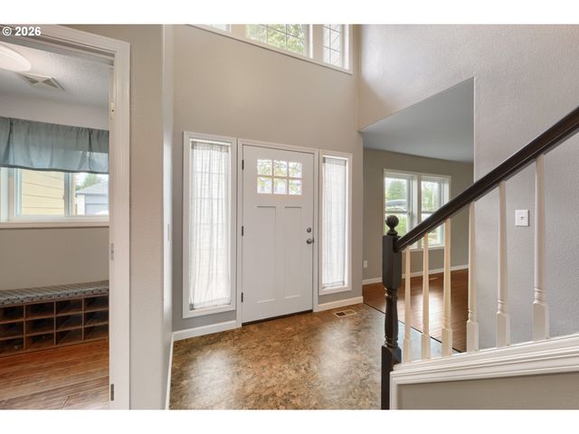 23854 Sw ALDERGROVE Ave, Sherwood, OR 97140