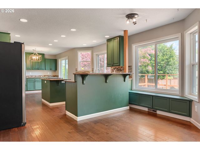 23854 Sw ALDERGROVE Ave, Sherwood, OR 97140