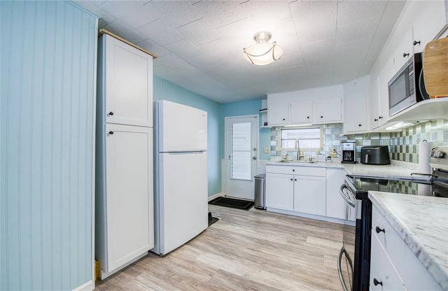 18675 US HIGHWAY 19 N 217, Clearwater, FL 33764