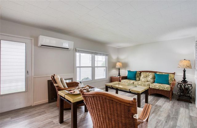 18675 US HIGHWAY 19 N 217, Clearwater, FL 33764