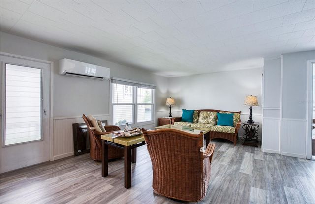 18675 US HIGHWAY 19 N 217, Clearwater, FL 33764