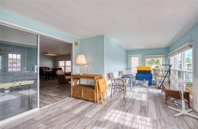 18675 US HIGHWAY 19 N 217, Clearwater, FL 33764