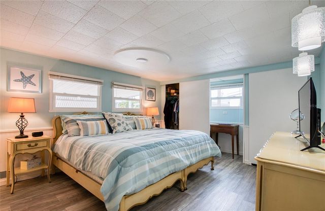 18675 US HIGHWAY 19 N 217, Clearwater, FL 33764