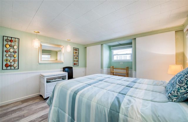 18675 US HIGHWAY 19 N 217, Clearwater, FL 33764