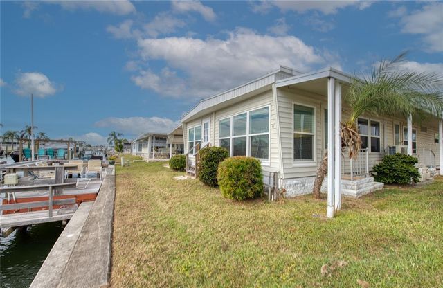 18675 US HIGHWAY 19 N 217, Clearwater, FL 33764