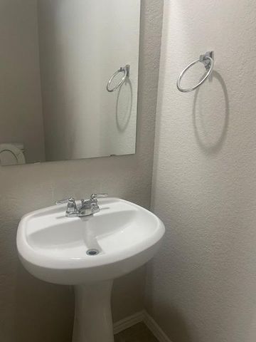 3129 Morlanga ST, New Braunfels, TX 78130