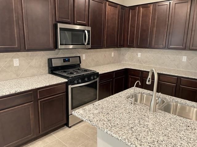 3129 Morlanga ST, New Braunfels, TX 78130