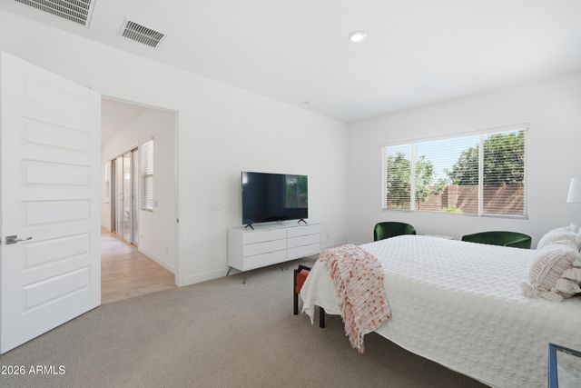 2522 E PLEASANT Lane, Phoenix, AZ 85042