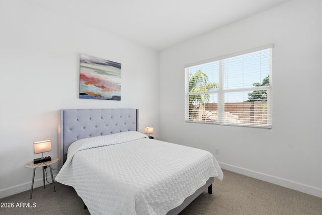2522 E PLEASANT Lane, Phoenix, AZ 85042