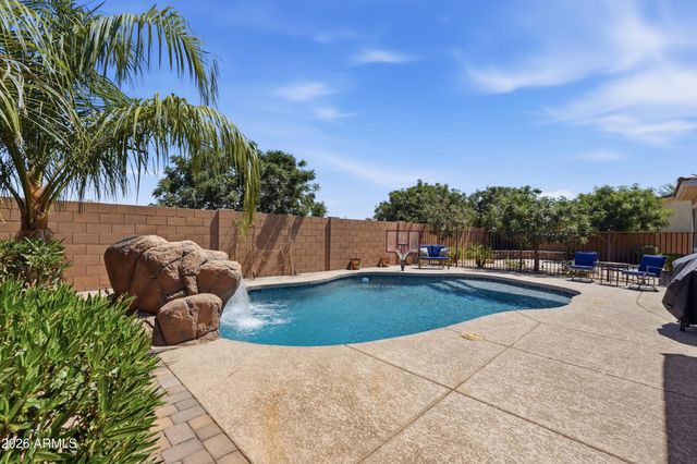 2522 E PLEASANT Lane, Phoenix, AZ 85042