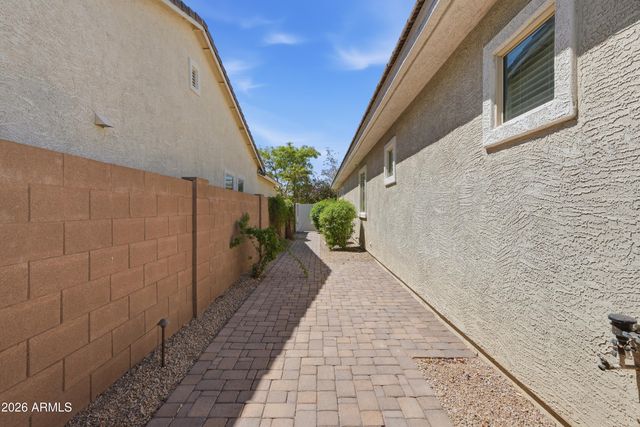 2522 E PLEASANT Lane, Phoenix, AZ 85042