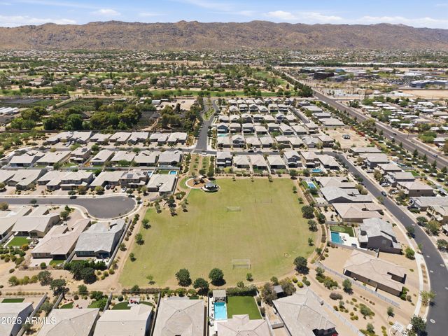 2522 E PLEASANT Lane, Phoenix, AZ 85042