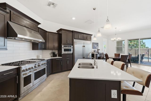 2522 E PLEASANT Lane, Phoenix, AZ 85042